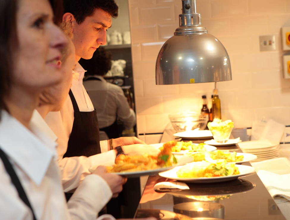 Florigo food counter with plates being served